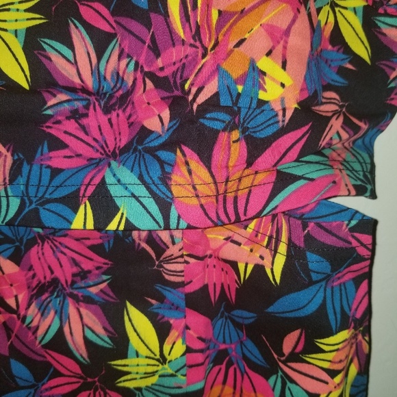 Tropical & colorful Dress - Picture 4 of 4